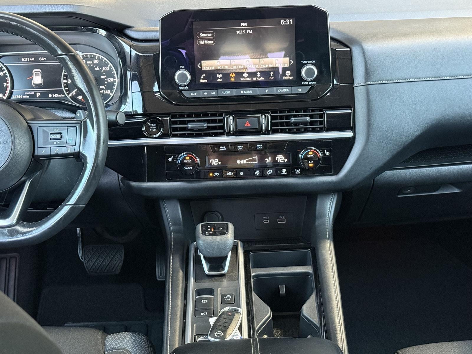 2025 Nissan Pathfinder SV - Photo 16