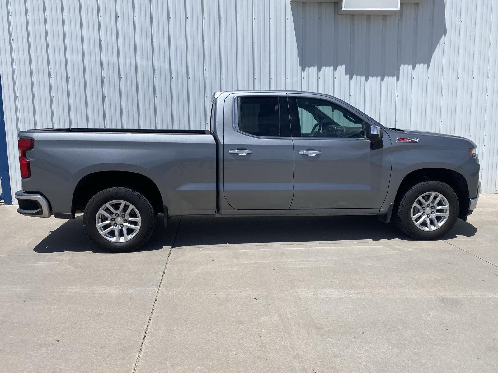 2020 Chevrolet Silverado 1500 LTZ - Photo 4