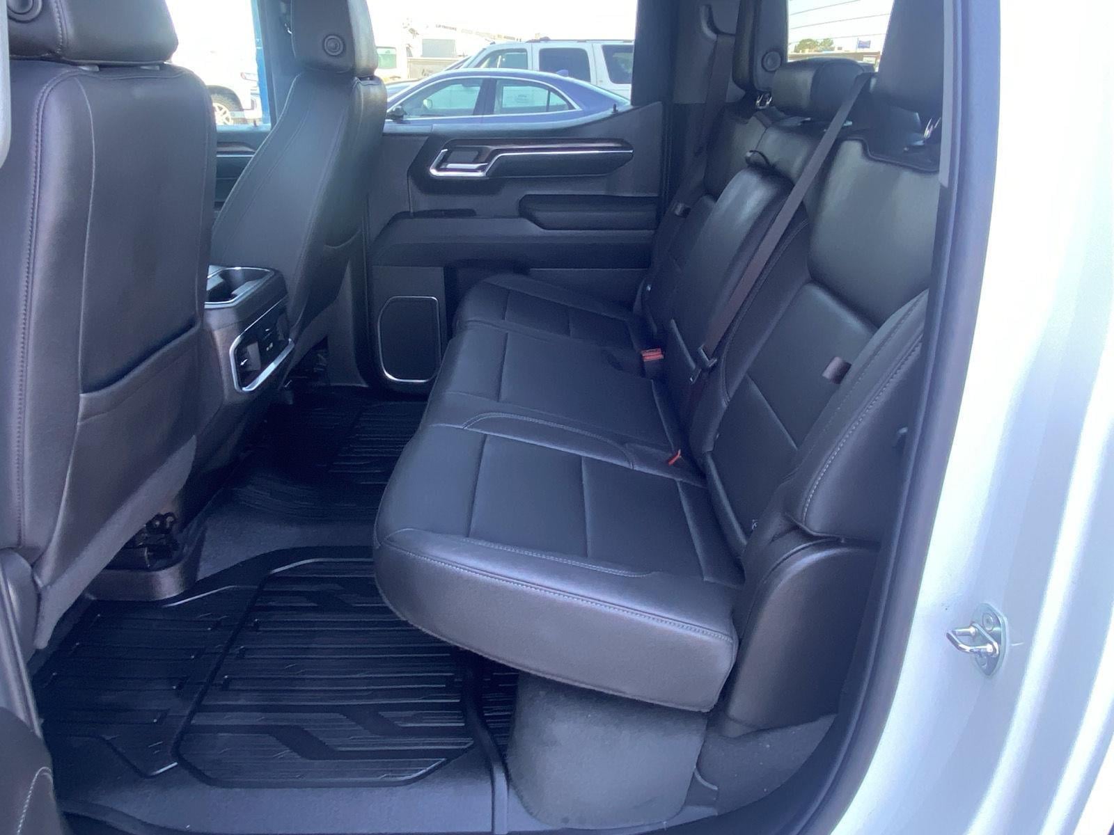 2023 GMC Sierra 1500 SLT - Photo 21