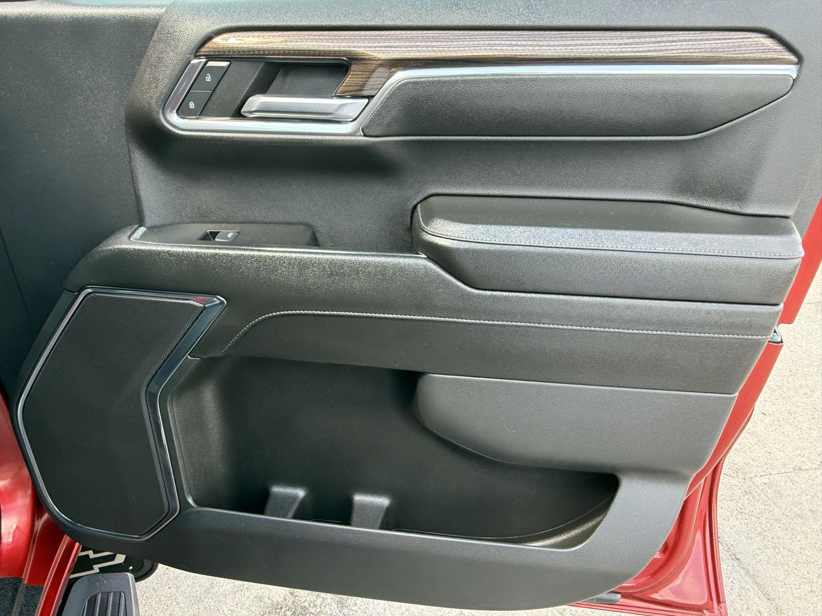 2024 Chevrolet Silverado 1500 RST - Photo 21