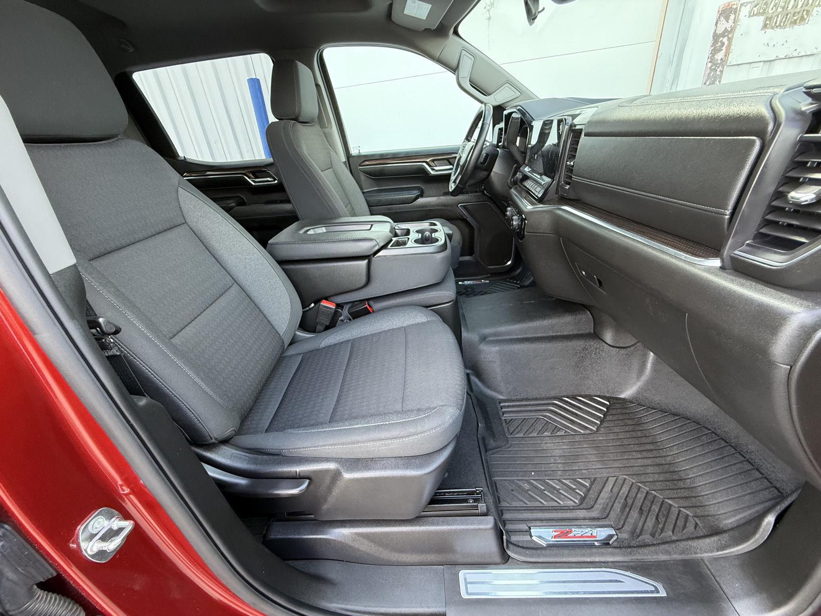 2024 Chevrolet Silverado 1500 RST - Photo 20