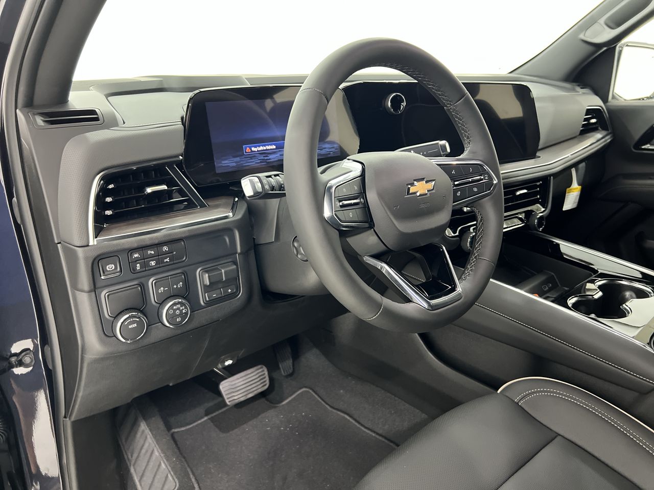 2025 Chevrolet Tahoe Premier - Photo 42