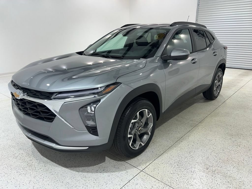 New 2026 Chevrolet Trax LT SUV