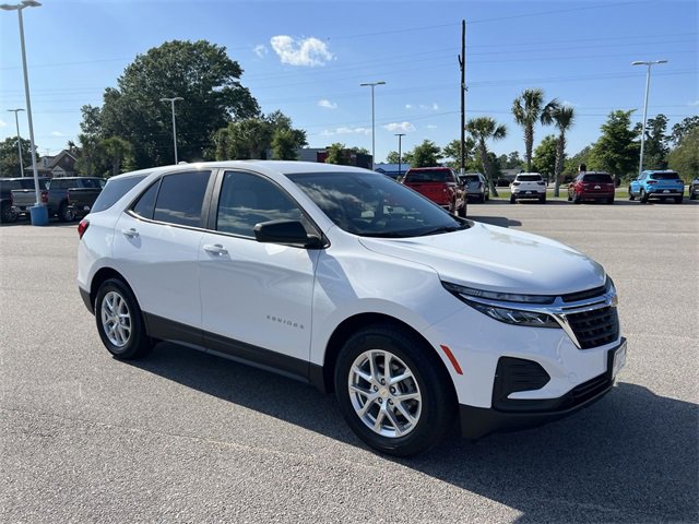 Used 2022 Chevrolet Equinox LS with VIN 3GNAXHEV8NS163974 for sale in Batesburg Leesville, SC