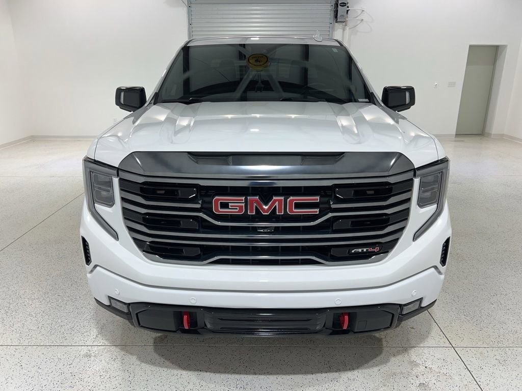 2022 GMC Sierra 4WD Crew Cab Short Box AT4's photo