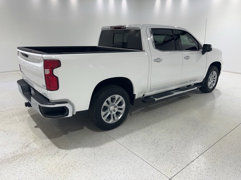 2026 Chevrolet Silverado 1500 LTZ photo 3