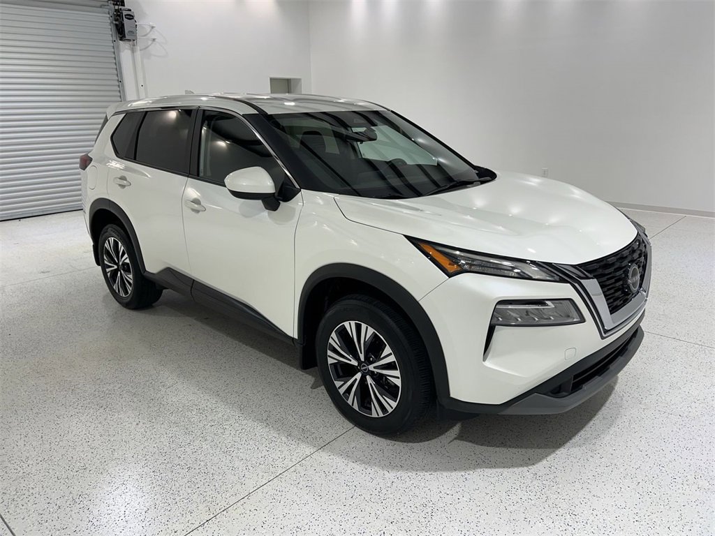 2023 Nissan Rogue SV photo 2