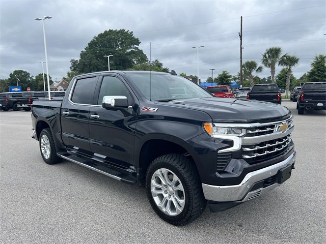 2024 Chevrolet Silverado 1500 LTZ photo 2