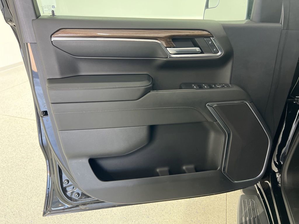 2024 Chevrolet Silverado 1500 LT - Photo 19