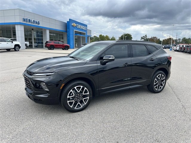2025 Chevrolet Blazer RS photo 3