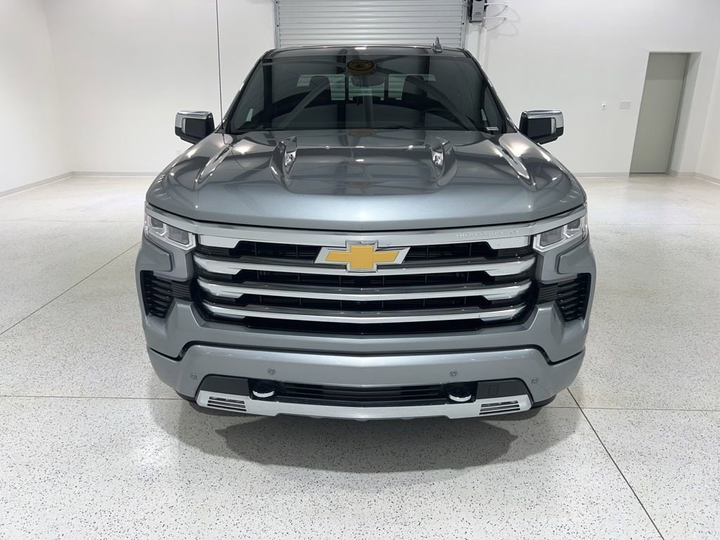 2025 Chevrolet Silverado 1500 High Country - Photo 8
