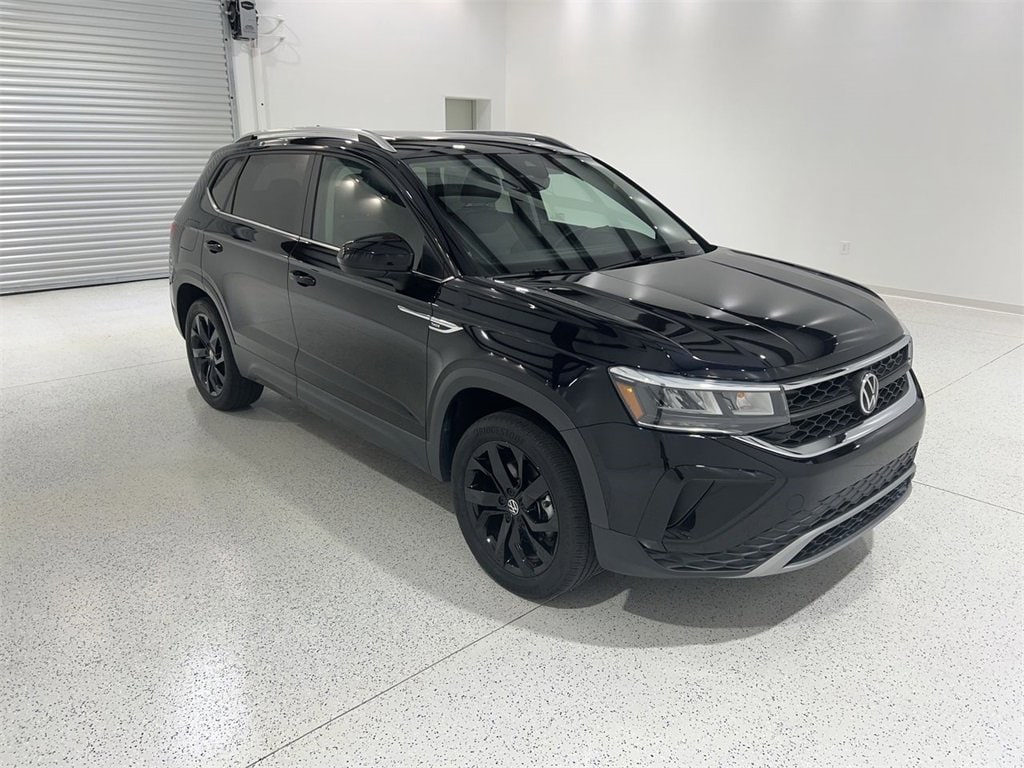 Used 2022 Volkswagen Taos 1.5T SE 4MOTION SUV