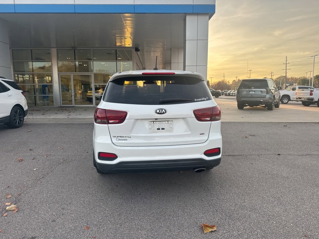 2019 Kia Sorento LX S photo 4