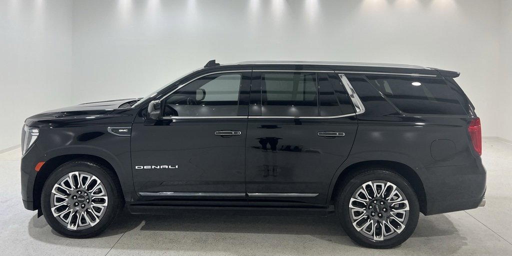2023 GMC Yukon Denali Ultimate's photo