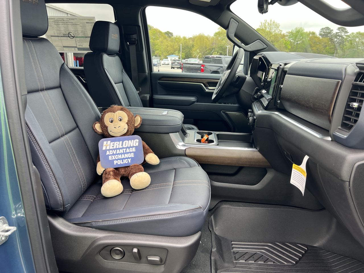 2025 Chevrolet Silverado 2500 HD High Country - Photo 59