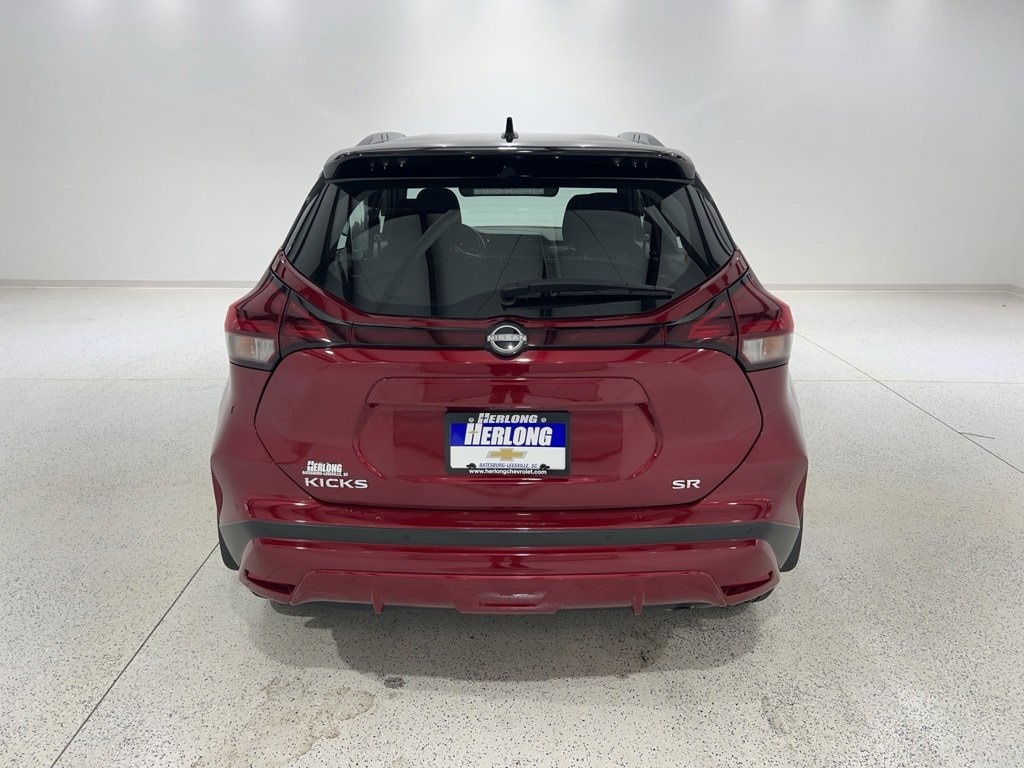 Used 2023 Nissan Kicks SR SUV