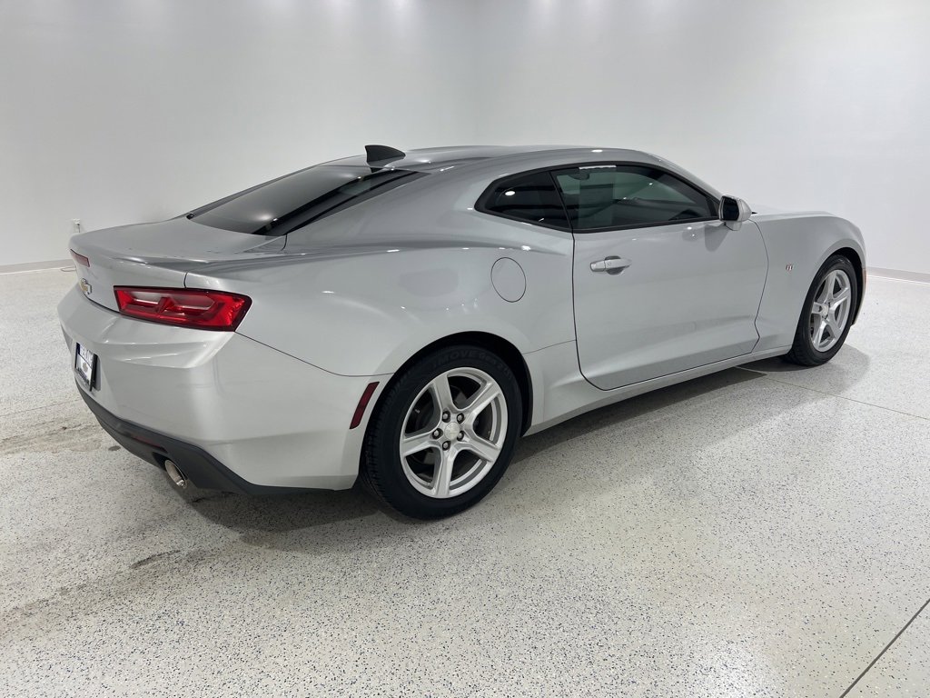 2018 Chevrolet Camaro 2LT photo 4