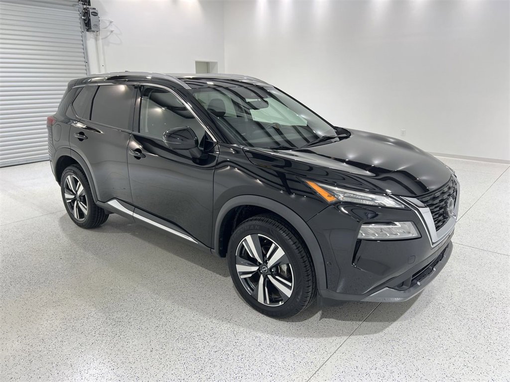2023 Nissan Rogue SL photo 2