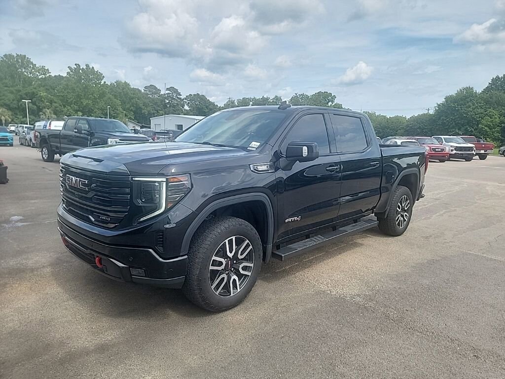 Used 2023 GMC Sierra 1500 AT4 Truck Crew Cab