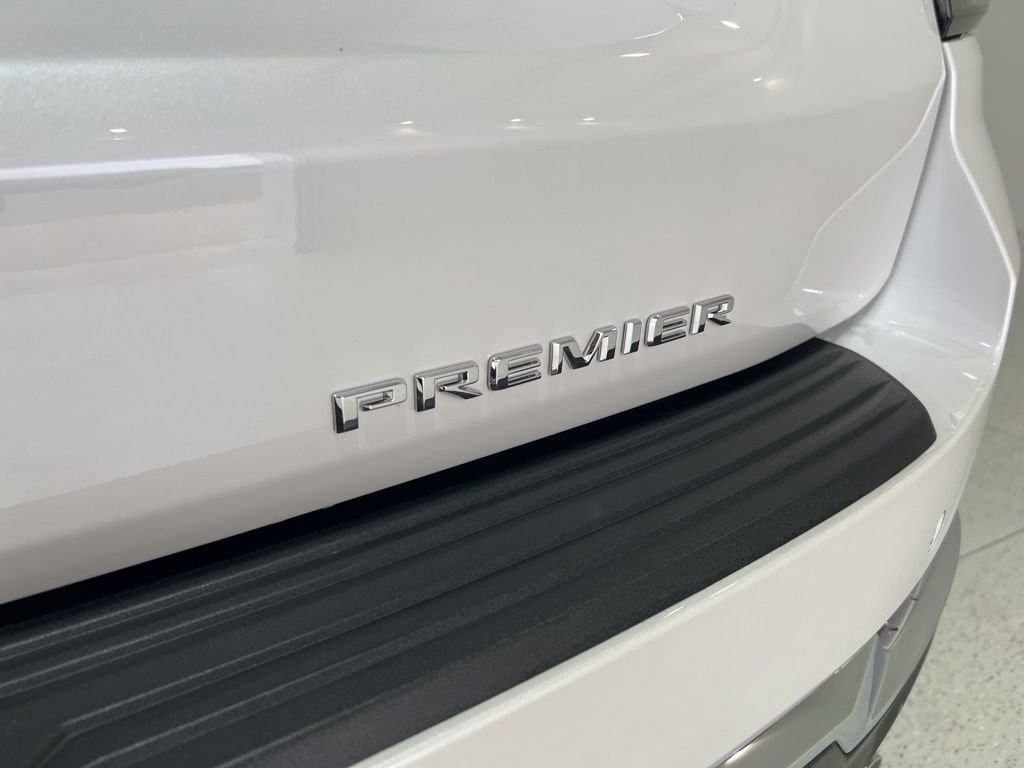 2025 Chevrolet Suburban Premier - Photo 30