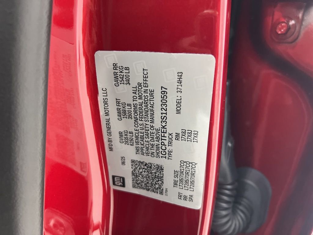 2025 Chevrolet Colorado ZR2 - Photo 32