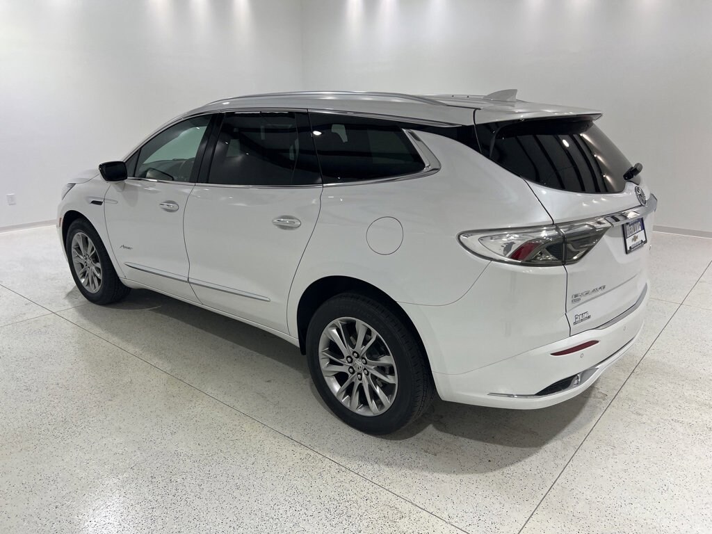Used 2024 Buick Enclave Avenir SUV