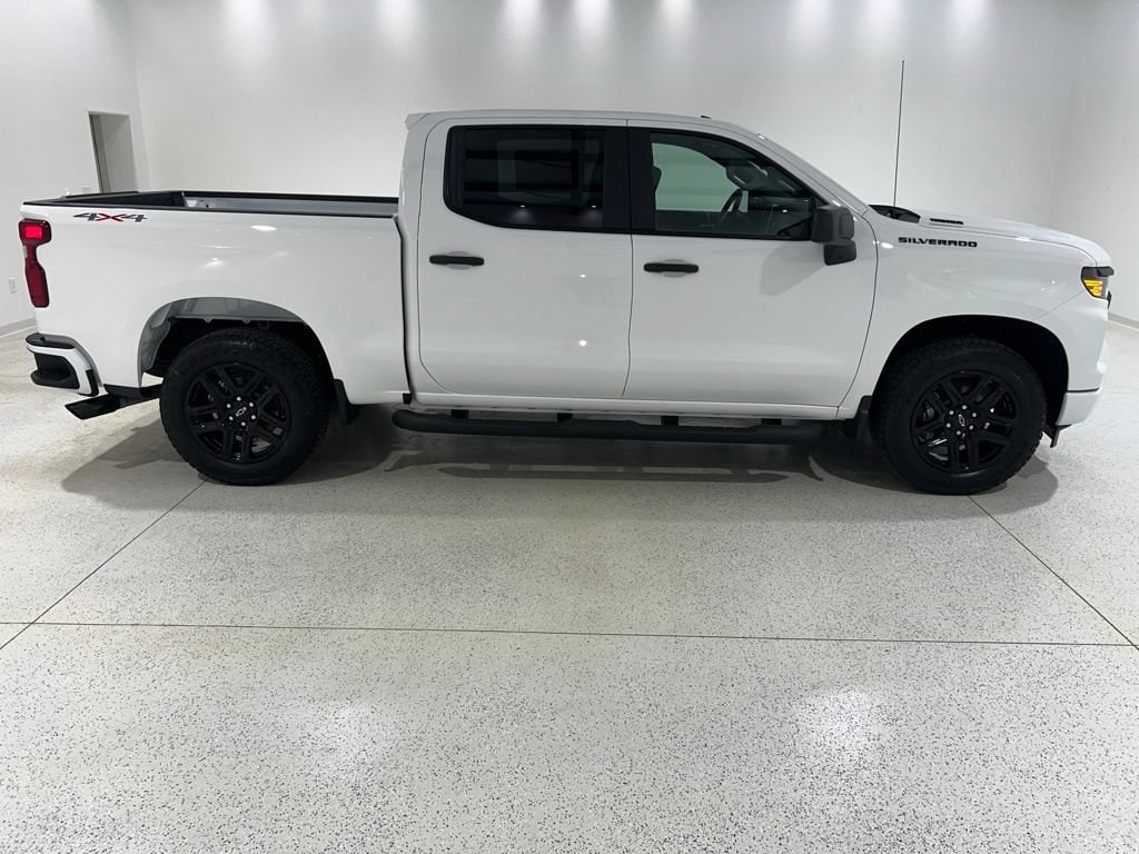 2026 Chevrolet Silverado 1500 Custom - Photo 6