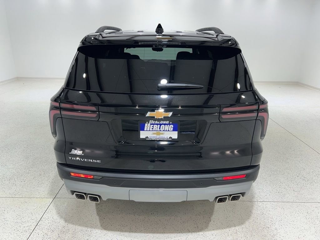 New 2026 Chevrolet Traverse LT SUV
