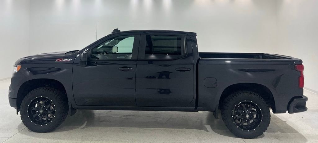 2024 Chevrolet Silverado 1500 RST - Photo 2
