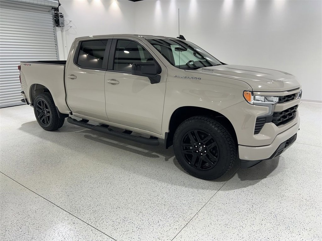 2026 Chevrolet Silverado 1500 RST photo 2