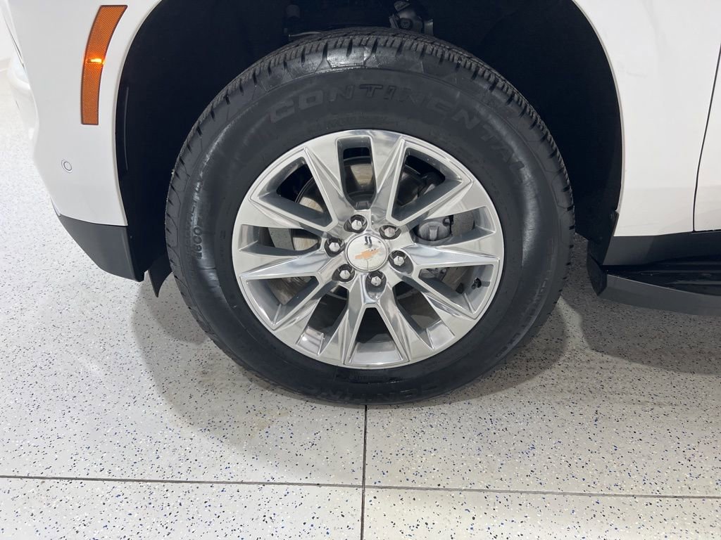 2025 Chevrolet Suburban Premier - Photo 31