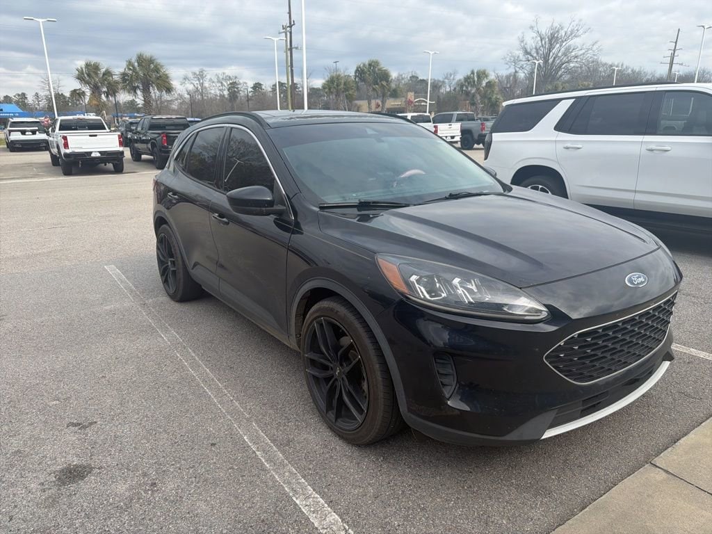 2020 Ford Escape SE