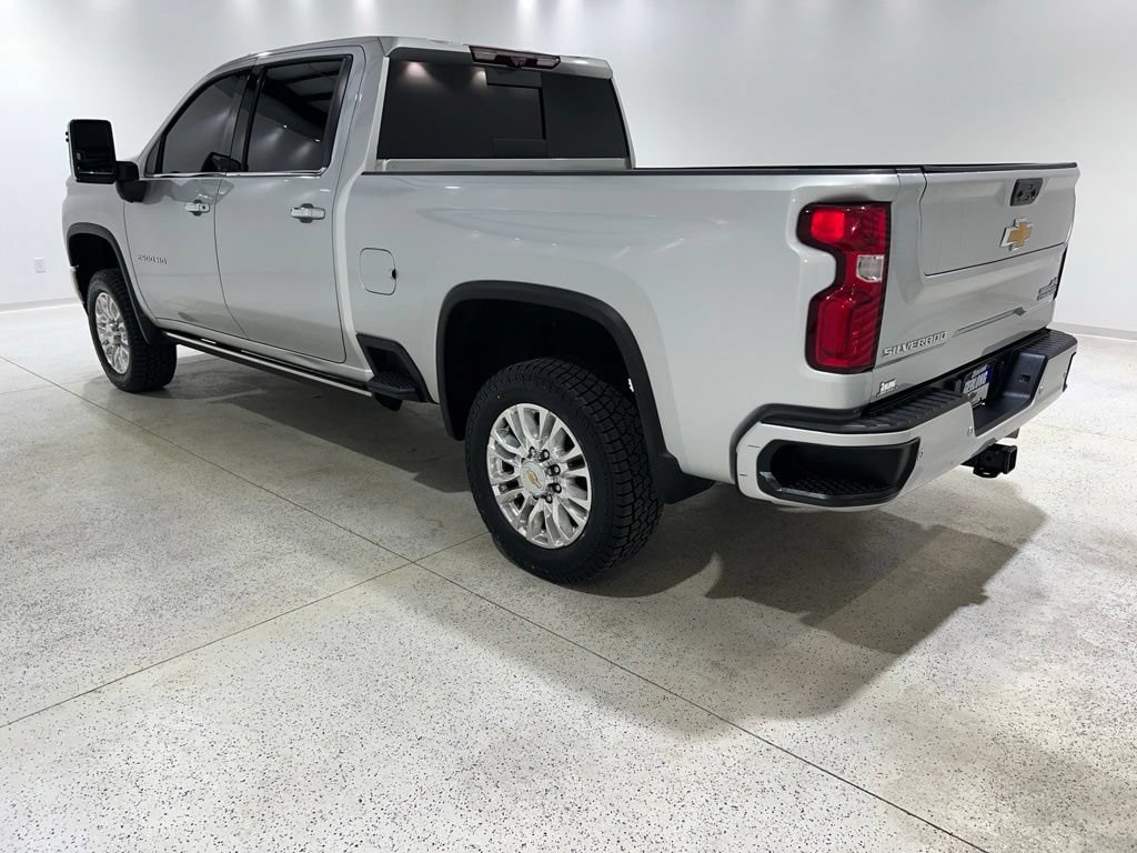 Used 2022 Chevrolet Silverado 2500 HD High Country Truck Crew Cab