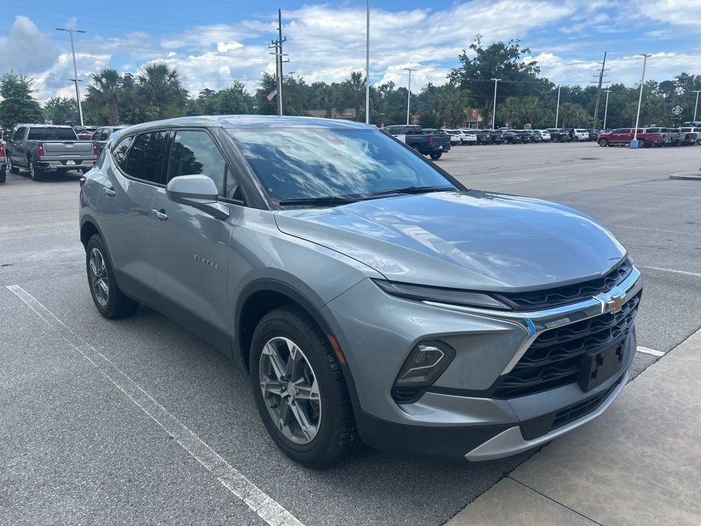 2023 Chevrolet Blazer 2.0T 2LT AWD's photo