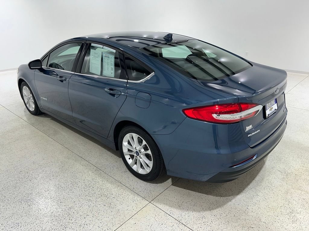 Used 2019 Ford Fusion Hybrid SE Sedan