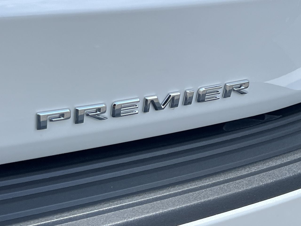 2025 Chevrolet Suburban Premier - Photo 65