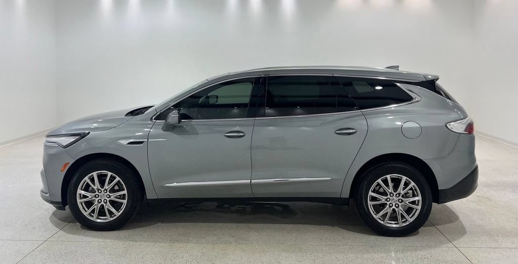 Used 2024 Buick Enclave Essence SUV