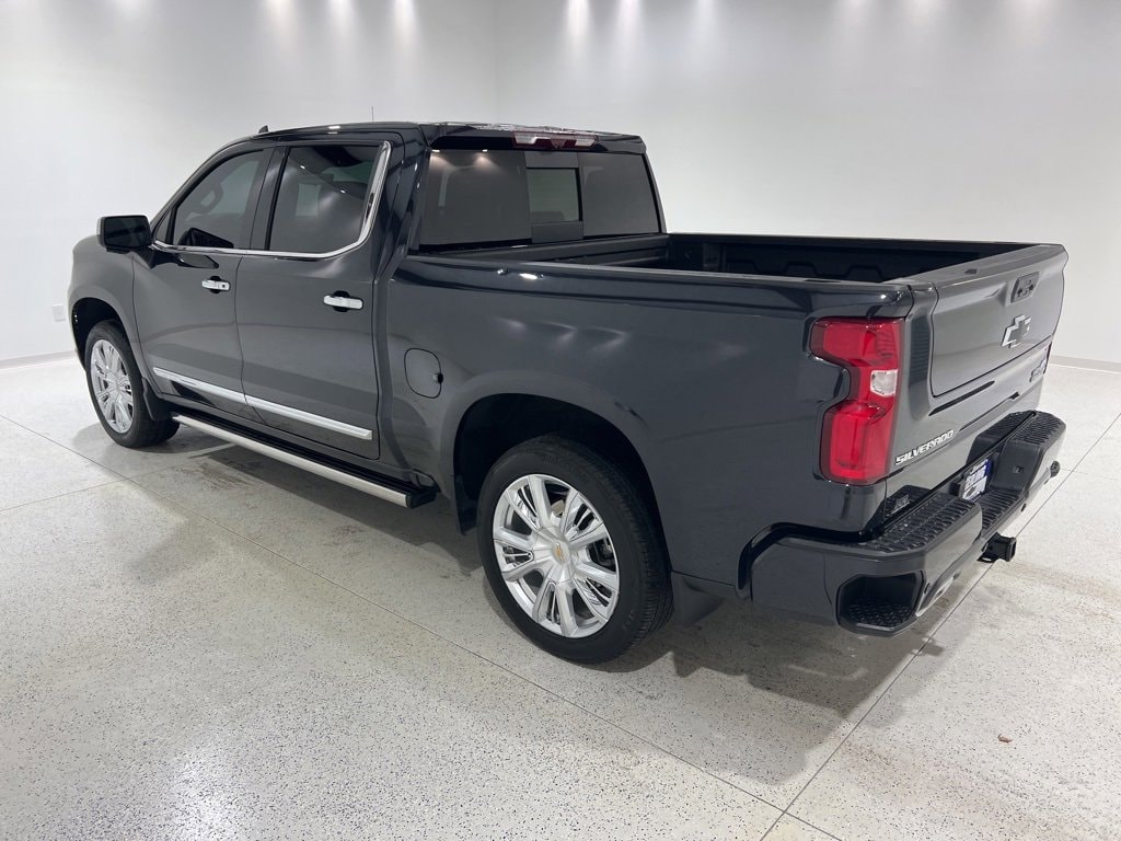 Used 2024 Chevrolet Silverado 1500 High Country Truck Crew Cab