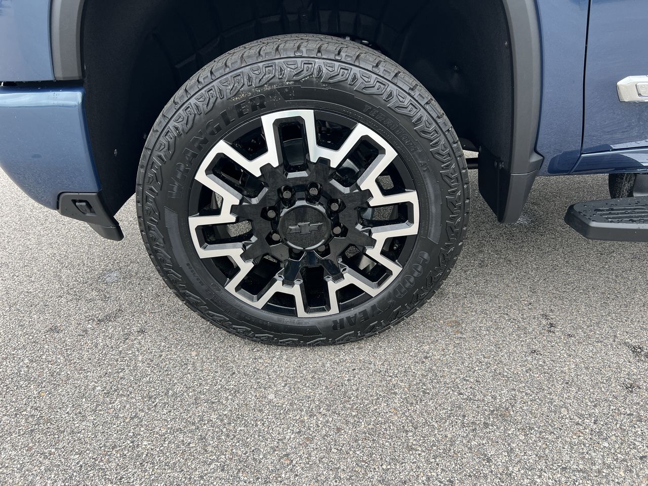 2025 Chevrolet Silverado 2500 HD High Country - Photo 64