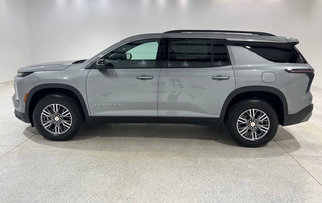 New 2026 Chevrolet Traverse LT SUV