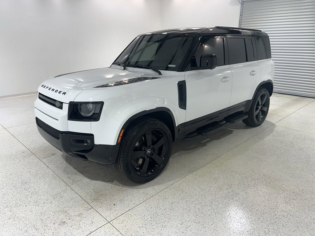2025 Land Rover Defender 110 X-Dynamic SE P400's photo