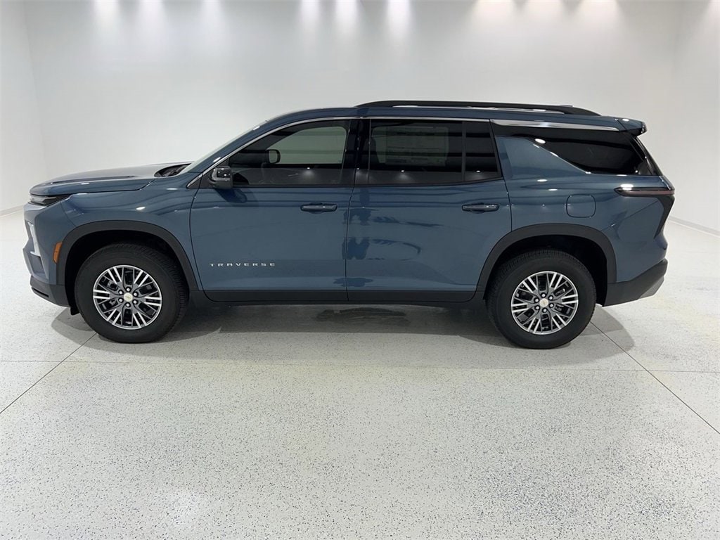 New 2025 Chevrolet Traverse LT SUV