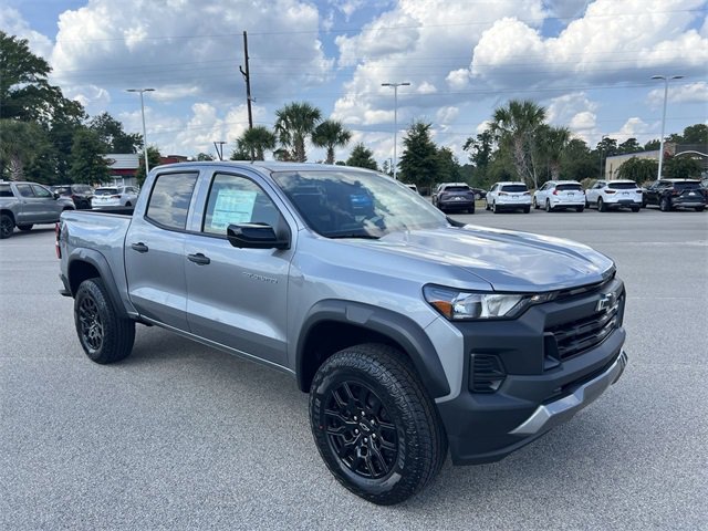 2026 Chevrolet Colorado Trail Boss photo 2