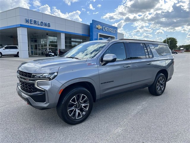 2022 Chevrolet Suburban Z71 photo 4