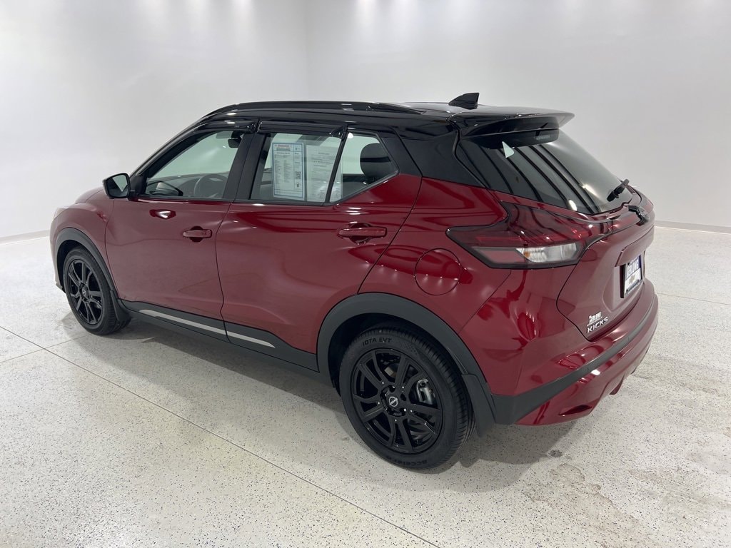 Used 2023 Nissan Kicks SR SUV