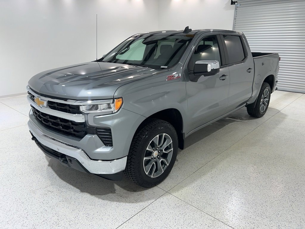 Used 2025 Chevrolet Silverado 1500 LT w/1LT Truck Crew Cab
