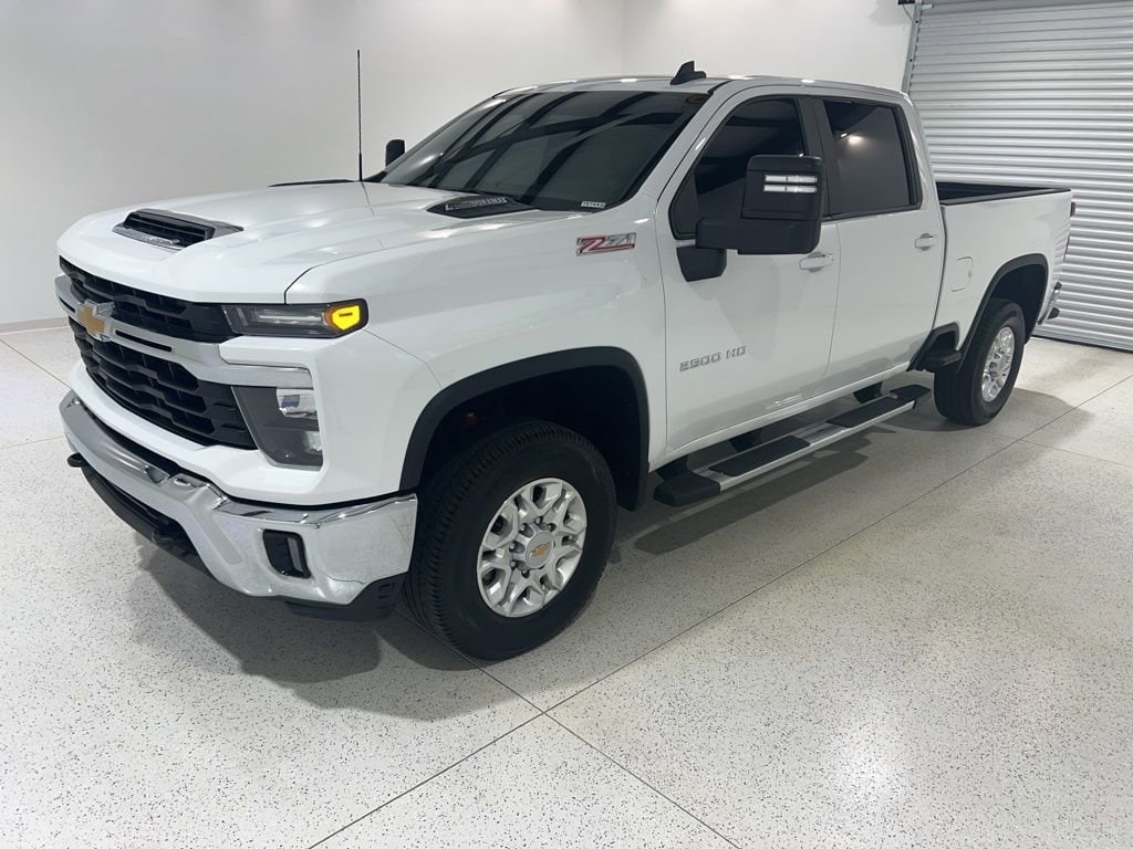 Used 2024 Chevrolet Silverado 2500 HD LT Truck Crew Cab