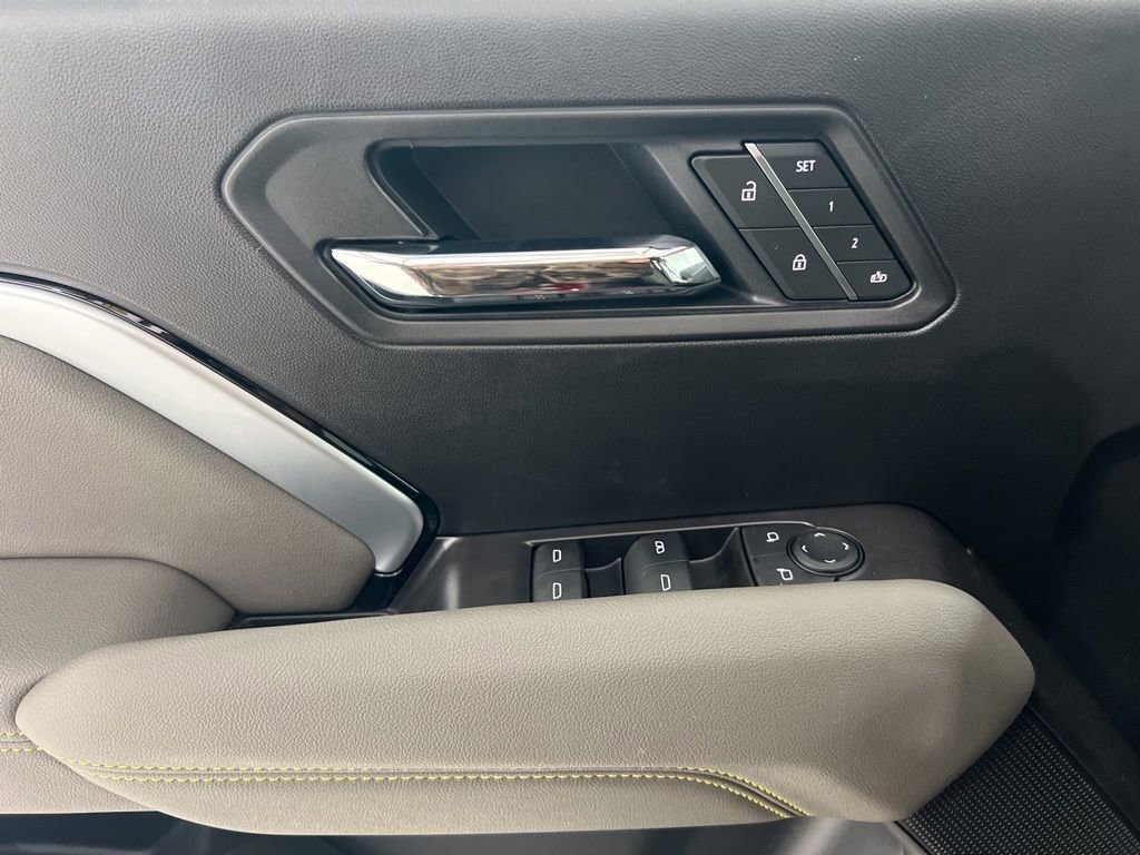 2025 Chevrolet Colorado ZR2 - Photo 22