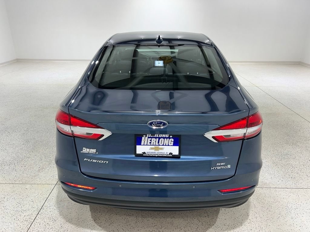 Used 2019 Ford Fusion Hybrid SE Sedan