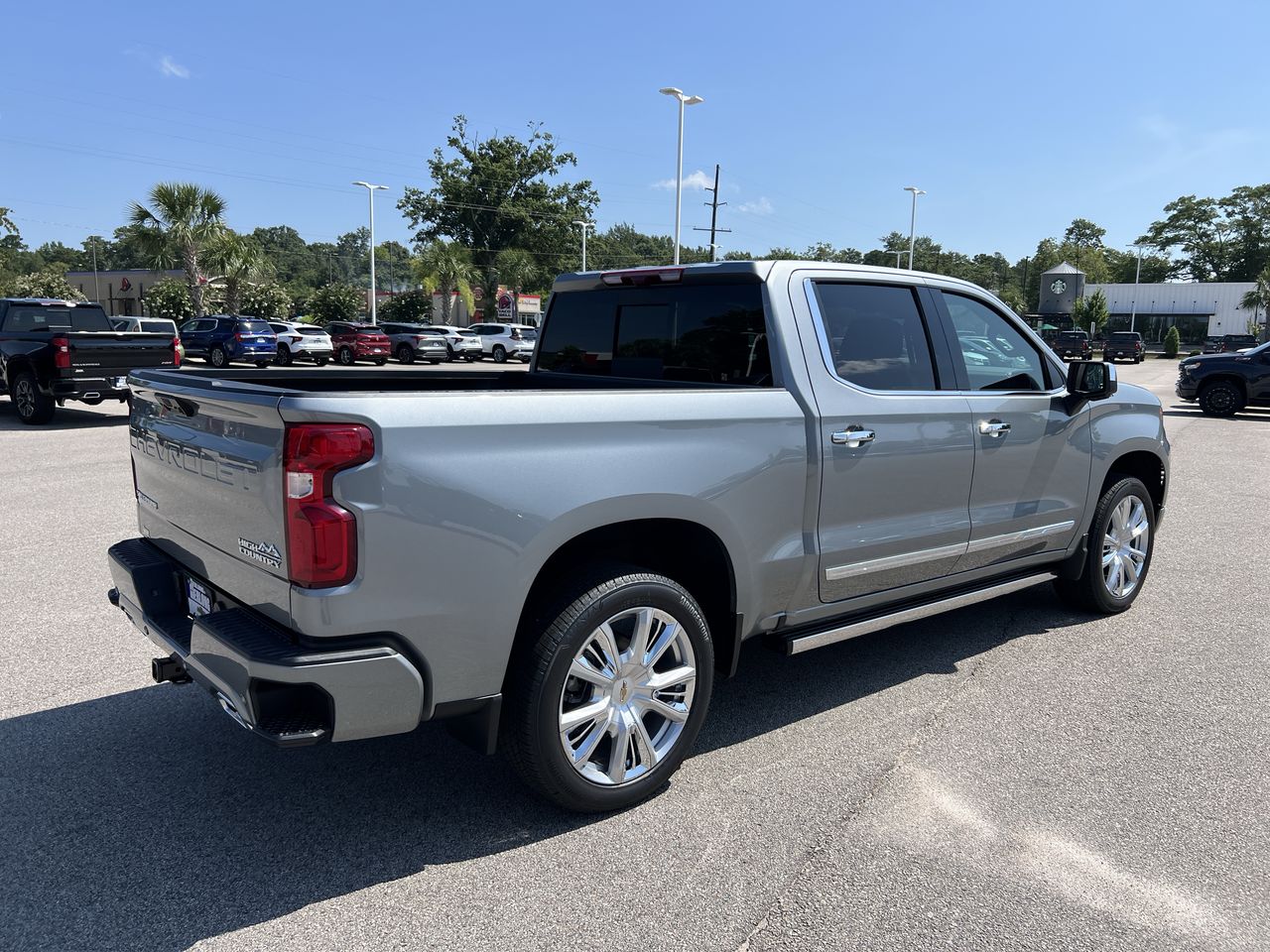 2025 Chevrolet Silverado 1500 High Country - Photo 39